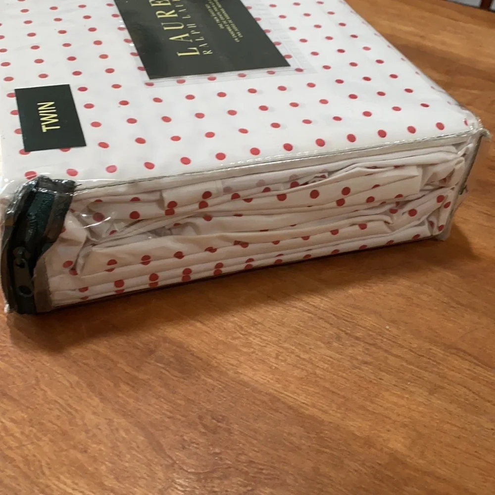 Lauren Ralph Lauren one twin sheet set red polka dot bed sheets
